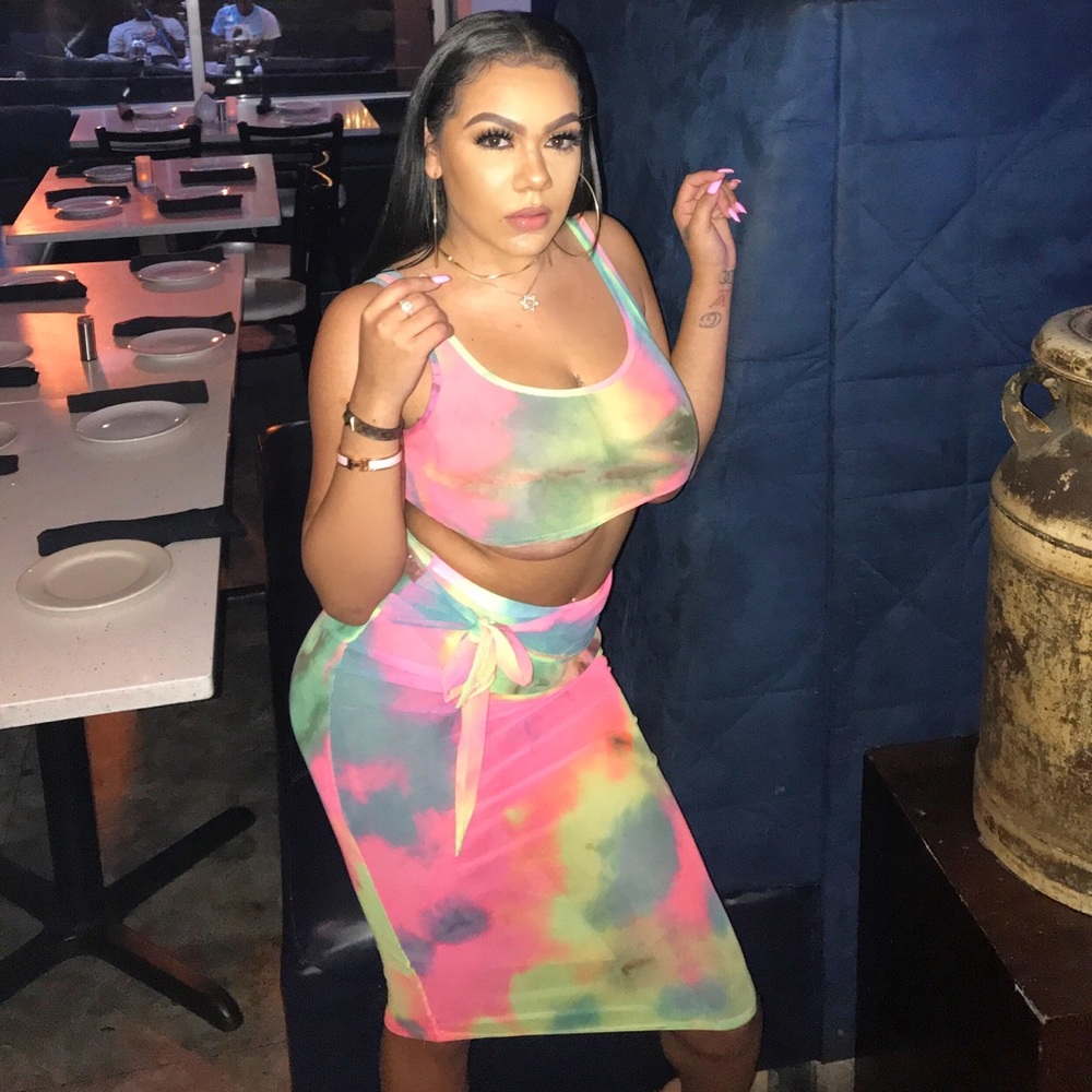 Two Piece Set